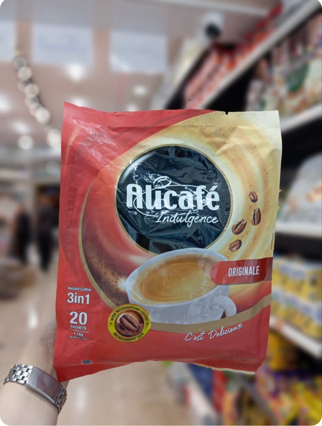 کاپوچینو سه‌دریک علی‌کافه اصل مالزی